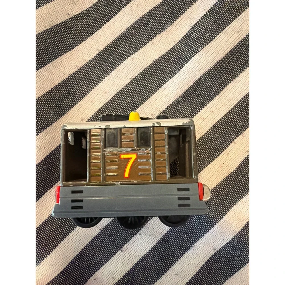 Toby the Tram Engine 2002 Take Along Thomas Friends Die-Cast Magnetic Train No 7